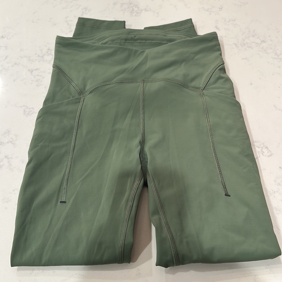 Lululemon Power thru high rise tight 25” - Picture 2 of 3